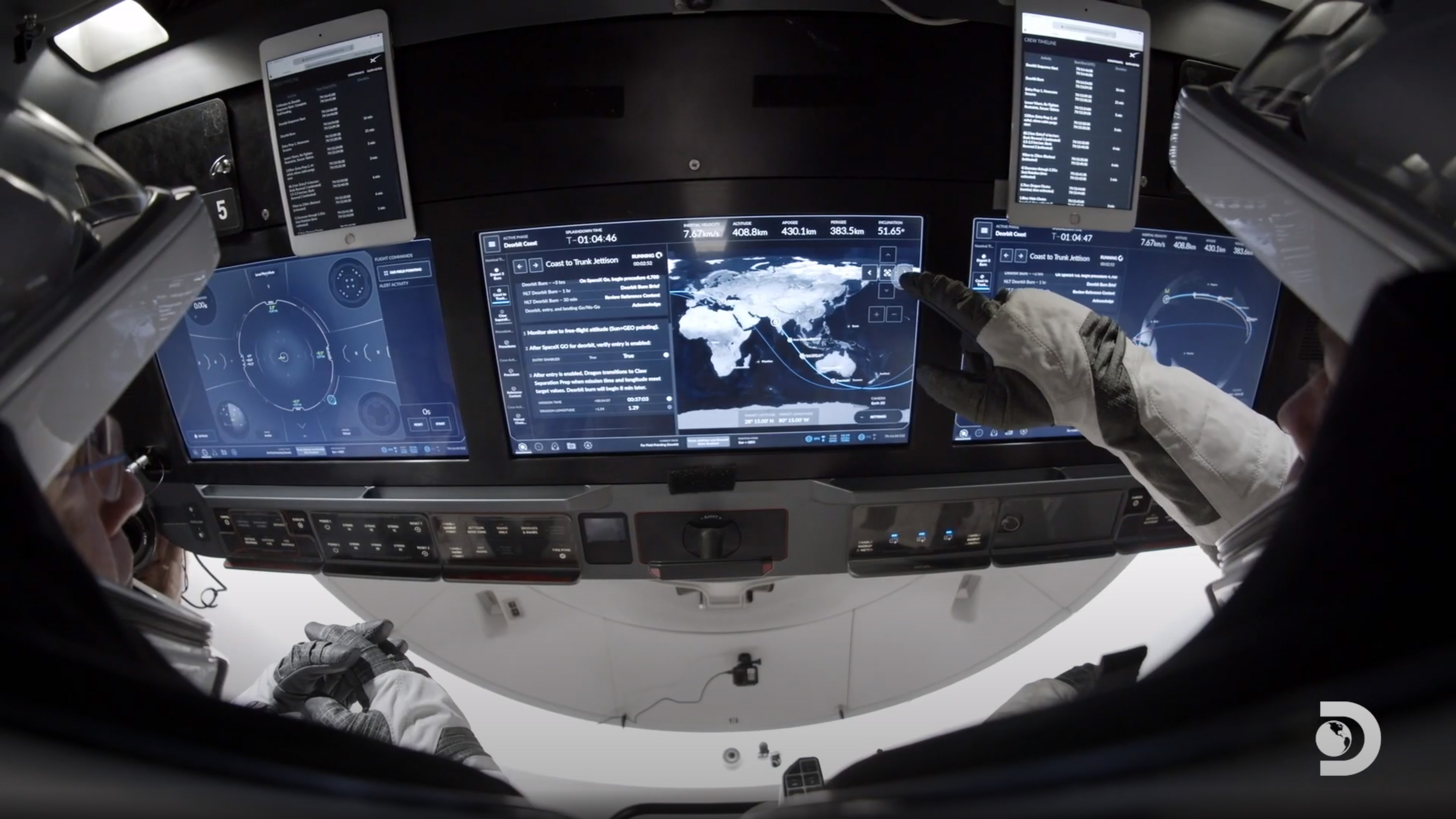 SpaceX - Crew Dragon Displays UI/UX